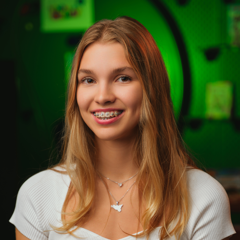 Попова