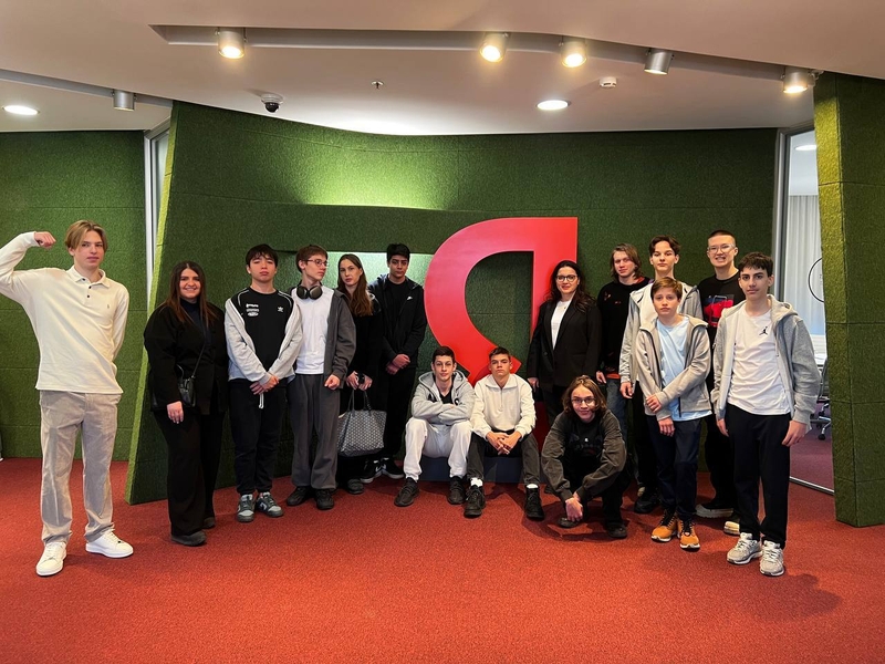 photo_2025-02-24_22-54-29